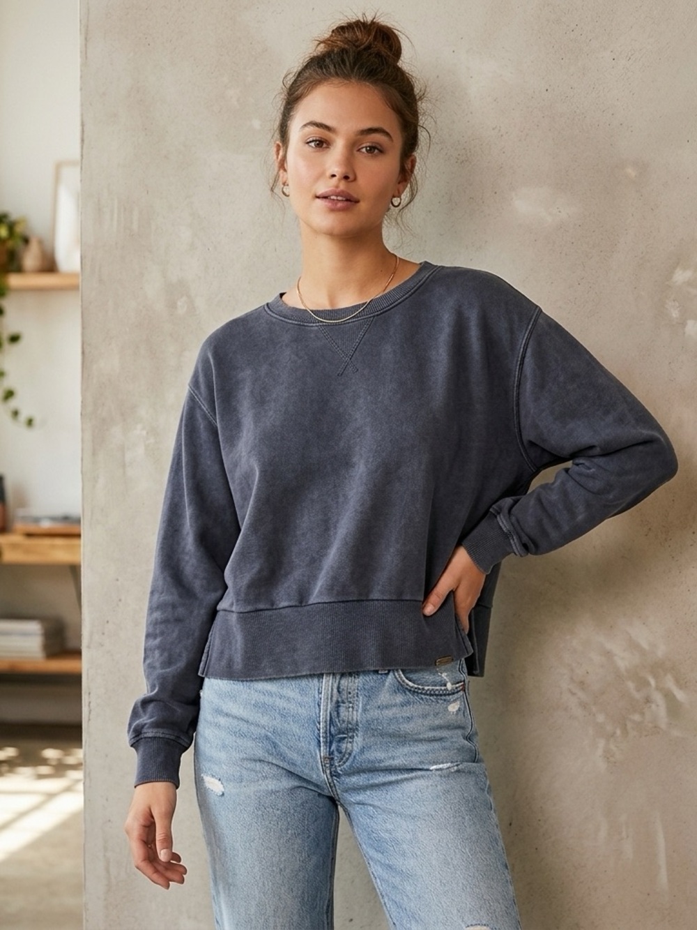 Free People Blue Crewneck Cropped Fit Sweater Casual Size Small